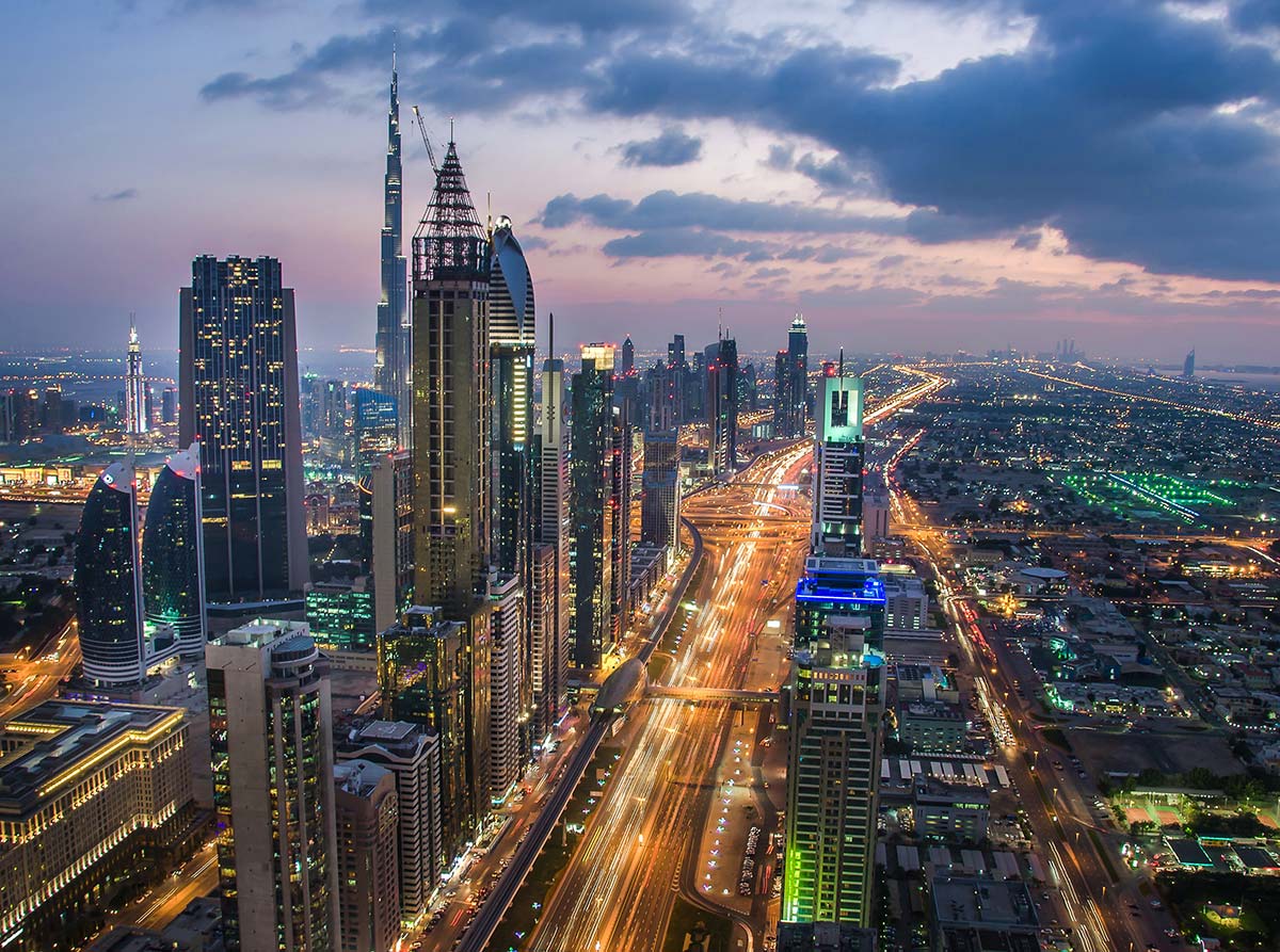 Дорога Шейха Зайда, Дубай - Фото © Marianna Ianovska