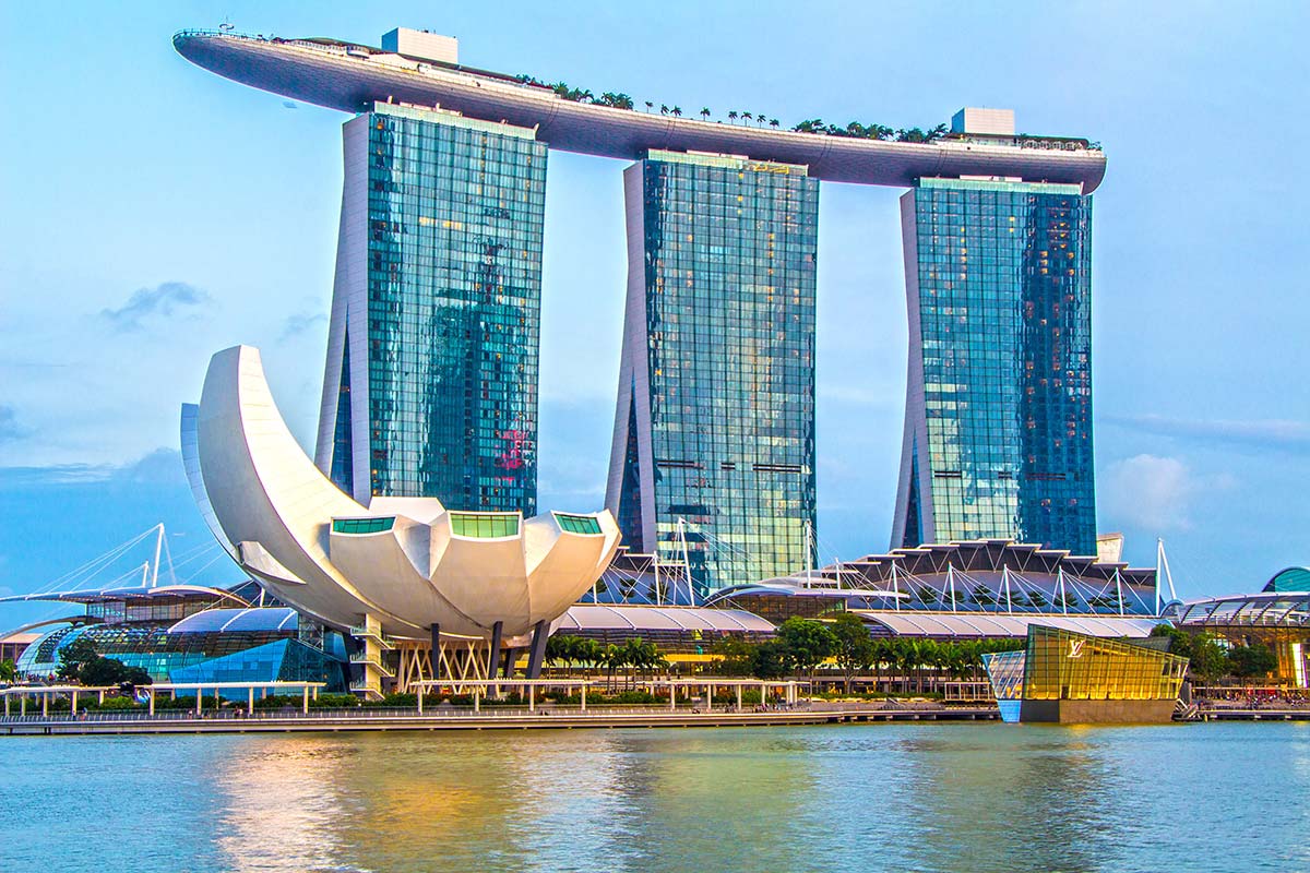 Марина Бэй Сэндс, Сингапур - Фото © Vichy Deal